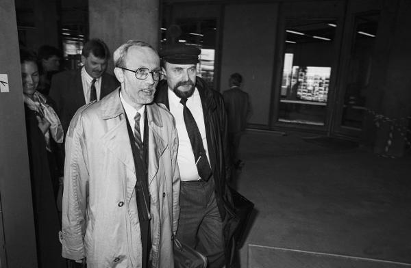 Lothar de Maizière and Rainer Eppelmann Arrive in Bonn after the <I>Volkskammer</i> Elections (March 21, 1990)