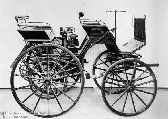 Gottlieb Daimlers erstes Automobil (8. März 1886)
