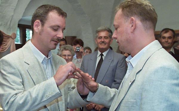 Same-Sex Couple Ties the Knot (August 1, 2001)
