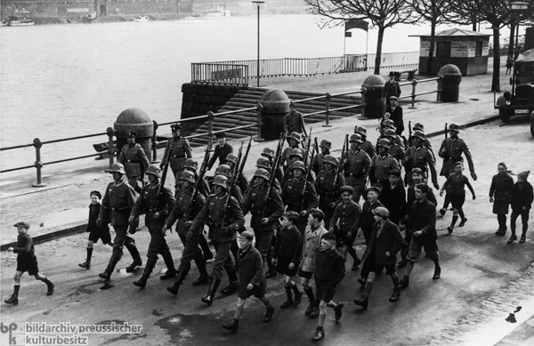 Wehrmacht Units Occupy the Demilitarized Rhineland Zone: The First Troops March Into Koblenz (March 1936)
