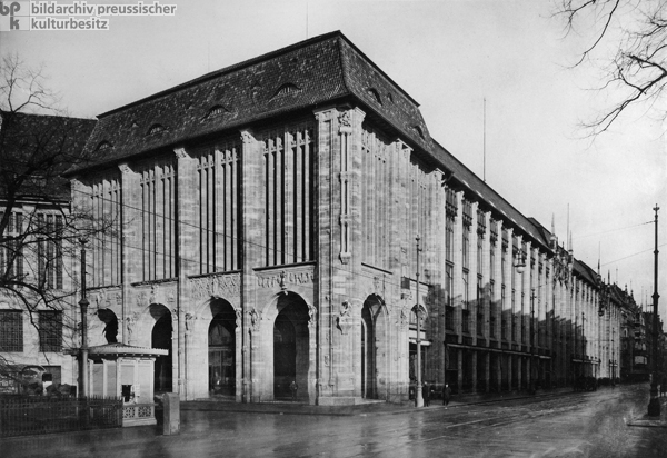 The Wertheim Department Store in Berlin (c. 1906)