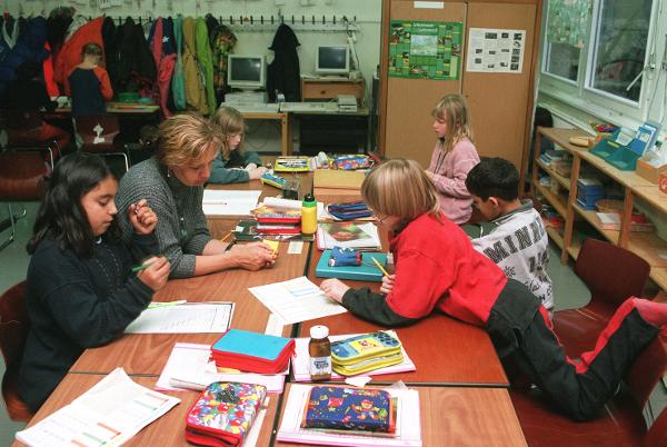 German-Turkish Elementary School Class (November 5, 1998)