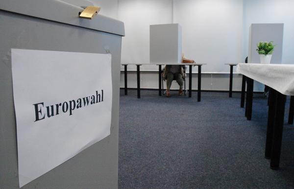 Low Voter Turnout for the EU Elections (June 13, 2004)