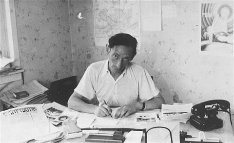 Arbeit an der Lagerzeitung „Unterwegs” (1945-48)